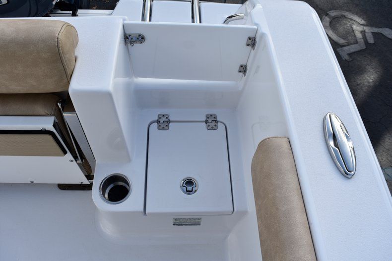Thumbnail 11 for New 2019 Sportsman Open 242 Center Console boat for sale in West Palm Beach, FL