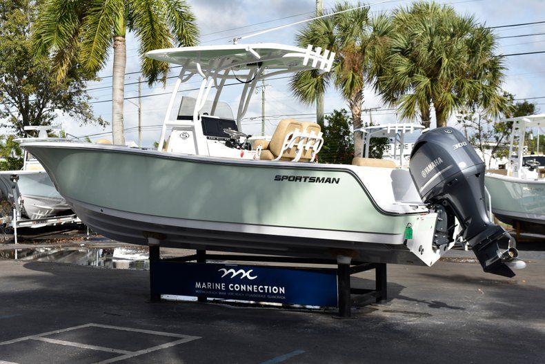 Thumbnail 5 for New 2019 Sportsman Open 242 Center Console boat for sale in West Palm Beach, FL