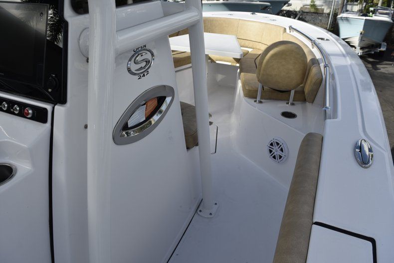 Thumbnail 41 for New 2019 Sportsman Open 242 Center Console boat for sale in West Palm Beach, FL