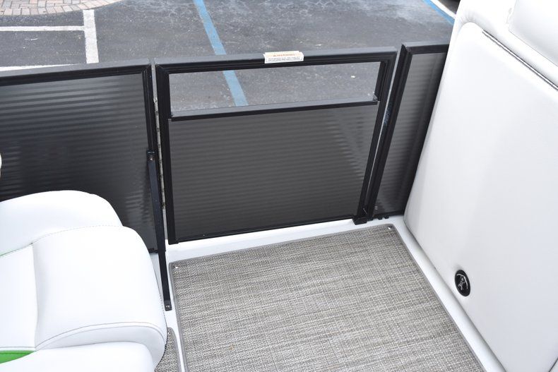 Thumbnail 33 for New 2019 Hurricane FunDeck FD 236 Wet Bar OB boat for sale in West Palm Beach, FL