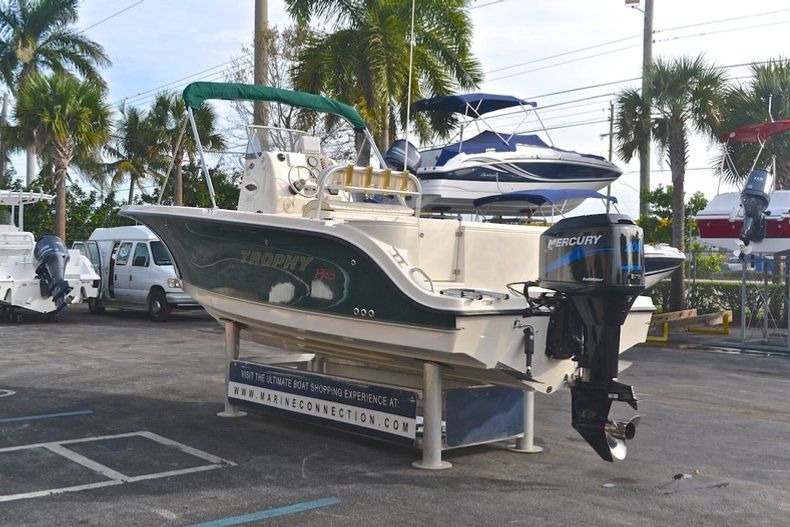 Thumbnail 7 for Used 2002 Trophy 2103 Center Console boat for sale in West Palm Beach, FL