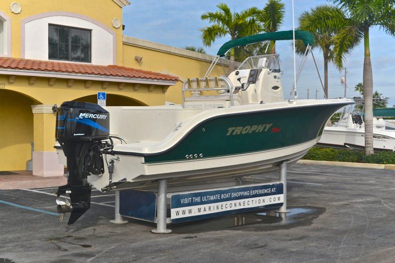 Thumbnail 9 for Used 2002 Trophy 2103 Center Console boat for sale in West Palm Beach, FL