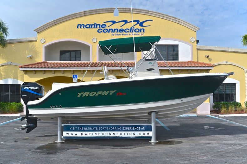 Thumbnail 10 for Used 2002 Trophy 2103 Center Console boat for sale in West Palm Beach, FL