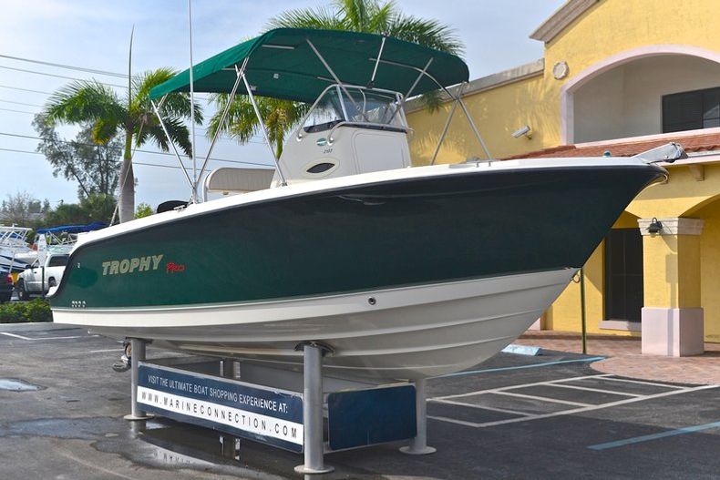 Thumbnail 11 for Used 2002 Trophy 2103 Center Console boat for sale in West Palm Beach, FL