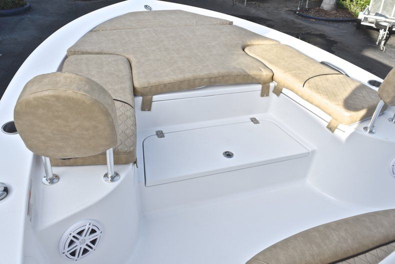 Thumbnail 44 for New 2019 Sportsman Masters 247 Bay Boat boat for sale in Vero Beach, FL