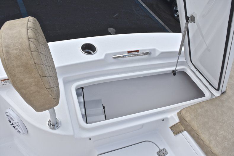 Thumbnail 50 for New 2019 Sportsman Masters 247 Bay Boat boat for sale in Vero Beach, FL