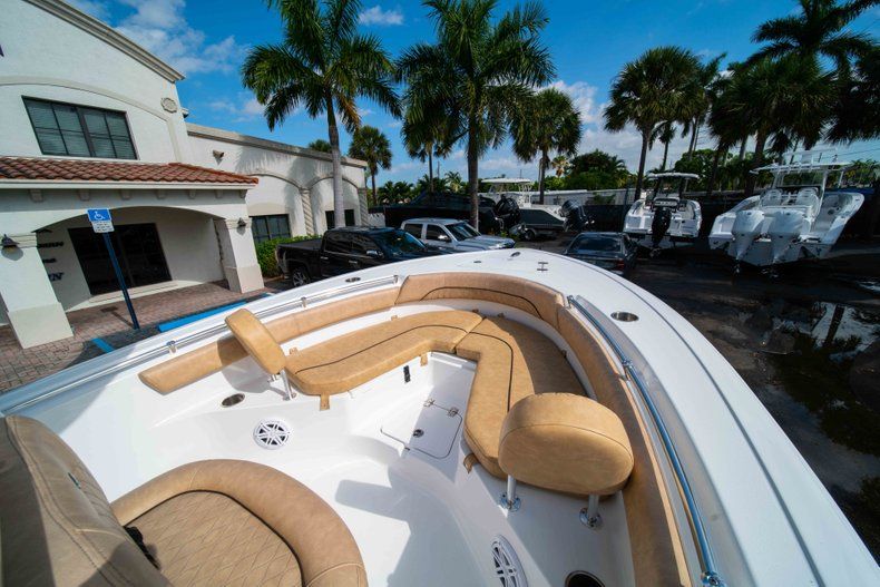 Thumbnail 29 for New 2019 Sportsman Heritage 211 Center Console boat for sale in Miami, FL