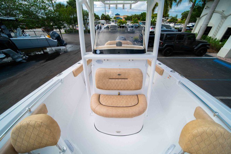 Thumbnail 38 for New 2019 Sportsman Heritage 211 Center Console boat for sale in Miami, FL