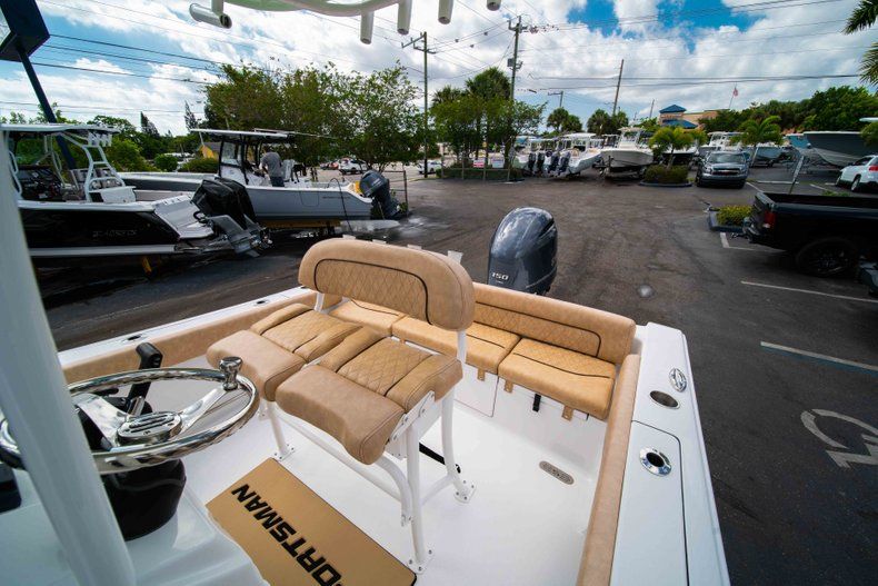 Thumbnail 28 for New 2019 Sportsman Heritage 211 Center Console boat for sale in Miami, FL