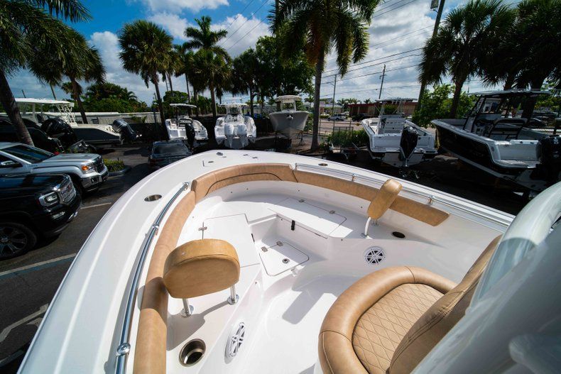 Thumbnail 32 for New 2019 Sportsman Heritage 211 Center Console boat for sale in Miami, FL