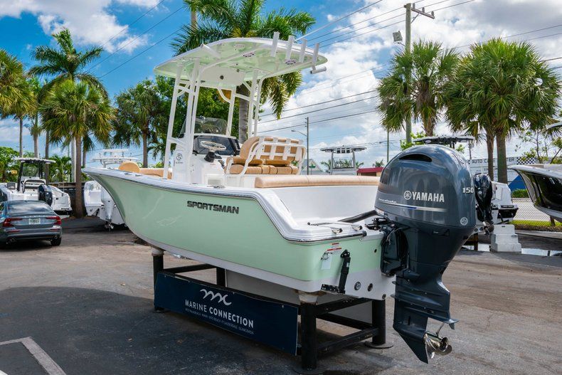 Thumbnail 5 for New 2019 Sportsman Heritage 211 Center Console boat for sale in Miami, FL