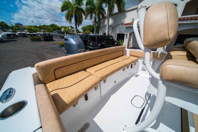 Thumbnail 14 for New 2019 Sportsman Heritage 211 Center Console boat for sale in Miami, FL
