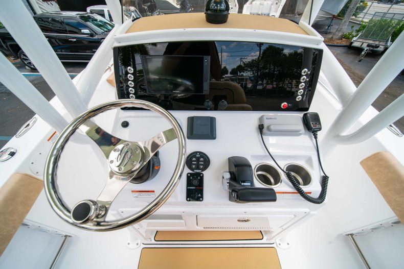 Thumbnail 24 for New 2019 Sportsman Heritage 211 Center Console boat for sale in Miami, FL