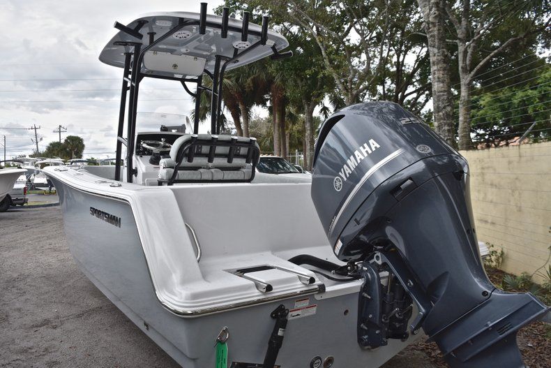 Thumbnail 1 for New 2019 Sportsman Heritage 231 Center Console boat for sale in Vero Beach, FL
