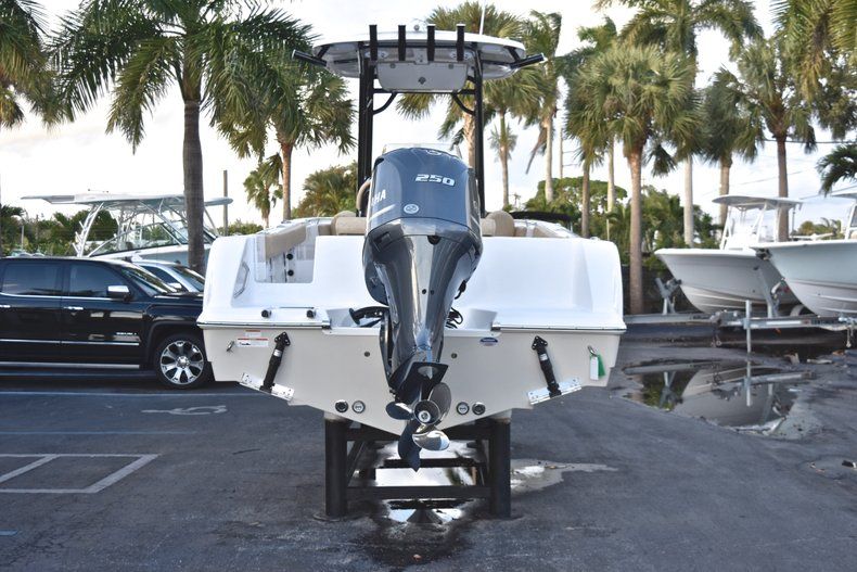Thumbnail 6 for New 2019 Sportsman Open 232 Center Console boat for sale in West Palm Beach, FL