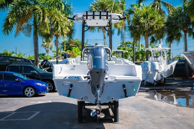 Thumbnail 6 for New 2019 Sportsman Open 212 Center Console boat for sale in West Palm Beach, FL