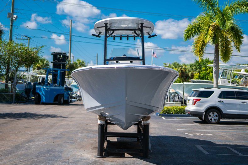 Thumbnail 2 for New 2019 Sportsman Open 212 Center Console boat for sale in West Palm Beach, FL