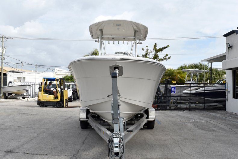Thumbnail 2 for New 2019 Cobia 261 Center Console boat for sale in Vero Beach, FL