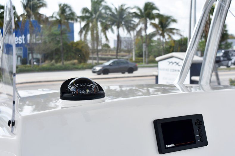 Thumbnail 36 for New 2019 Cobia 261 Center Console boat for sale in Vero Beach, FL