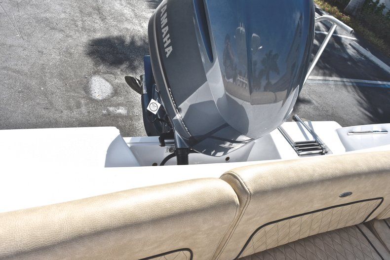 Thumbnail 8 for New 2019 Sportsman Heritage 231 Center Console boat for sale in Vero Beach, FL