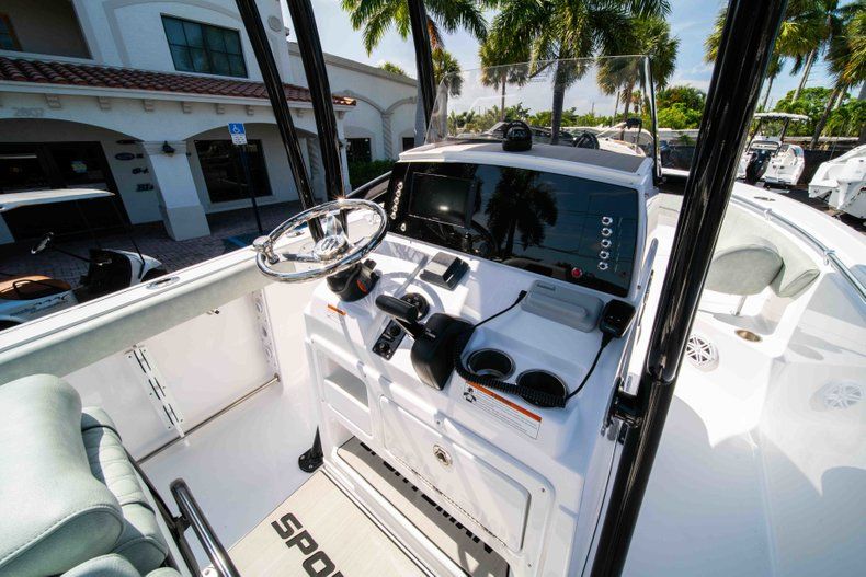 Thumbnail 25 for New 2019 Sportsman Heritage 231 Center Console boat for sale in Fort Lauderdale, FL
