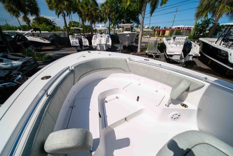 Thumbnail 37 for New 2019 Sportsman Heritage 231 Center Console boat for sale in Fort Lauderdale, FL