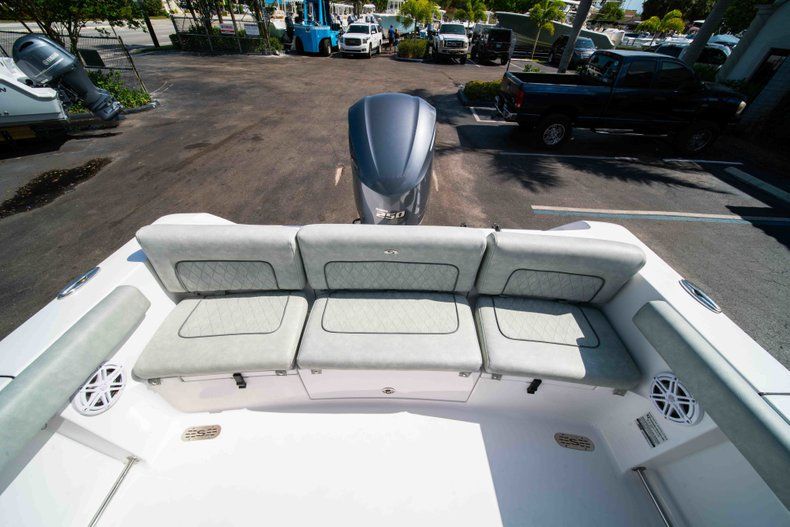 Thumbnail 17 for New 2019 Sportsman Heritage 231 Center Console boat for sale in Fort Lauderdale, FL