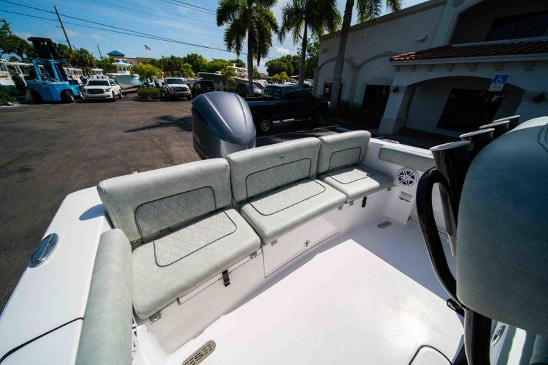 Thumbnail 16 for New 2019 Sportsman Heritage 231 Center Console boat for sale in Fort Lauderdale, FL