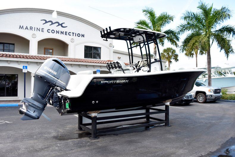 Thumbnail 7 for New 2019 Sportsman Open 232 Center Console boat for sale in Fort Lauderdale, FL