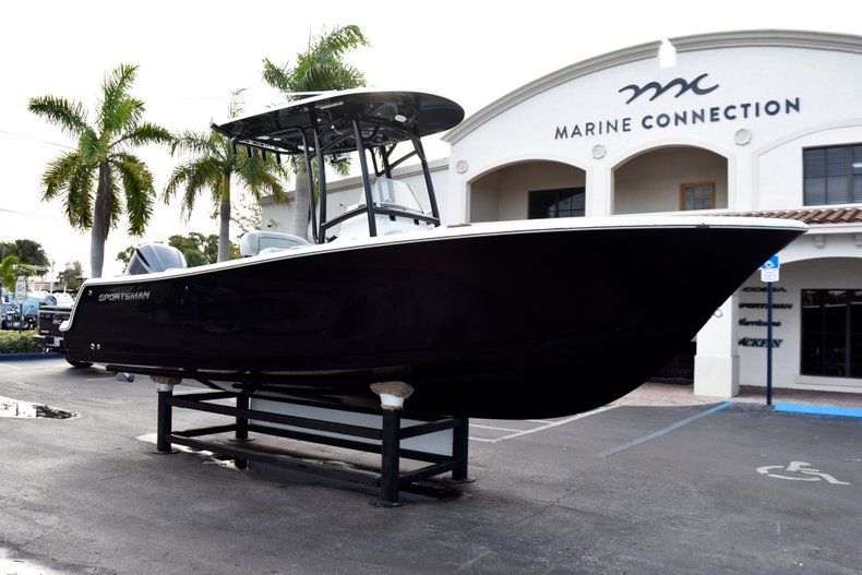 Thumbnail 1 for New 2019 Sportsman Open 232 Center Console boat for sale in Fort Lauderdale, FL
