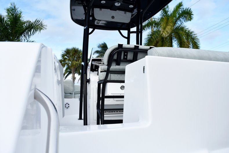Thumbnail 10 for New 2019 Sportsman Open 232 Center Console boat for sale in Fort Lauderdale, FL
