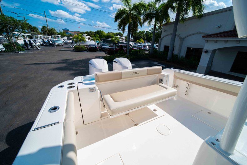 Thumbnail 13 for New 2019 Cobia 320 Center Console boat for sale in Islamorada, FL