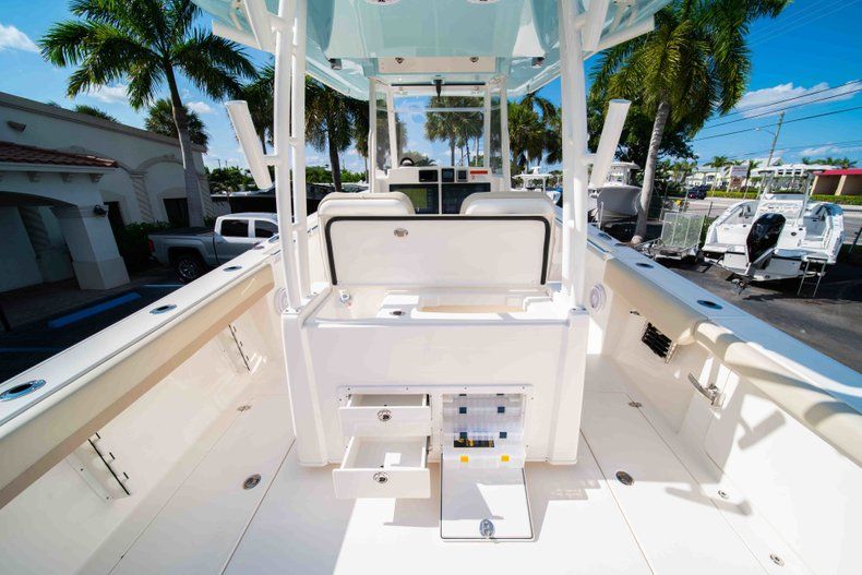 Thumbnail 10 for New 2019 Cobia 320 Center Console boat for sale in Islamorada, FL