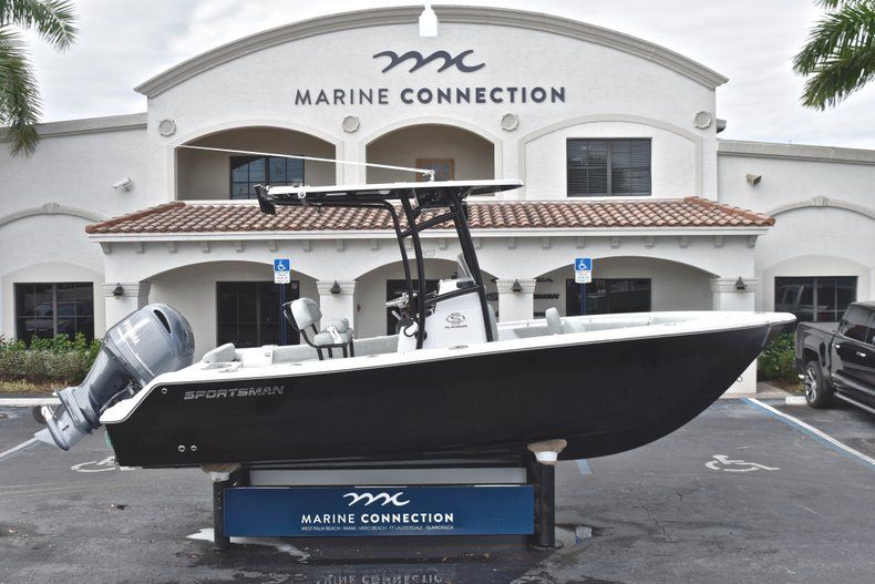 Photo for 2019 Sportsman Open 212 Center Console