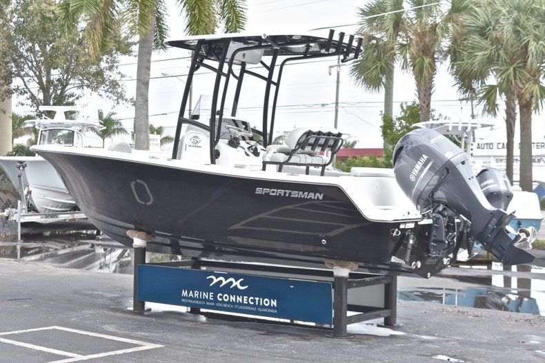 Thumbnail 5 for New 2019 Sportsman Open 212 Center Console boat for sale in Miami, FL