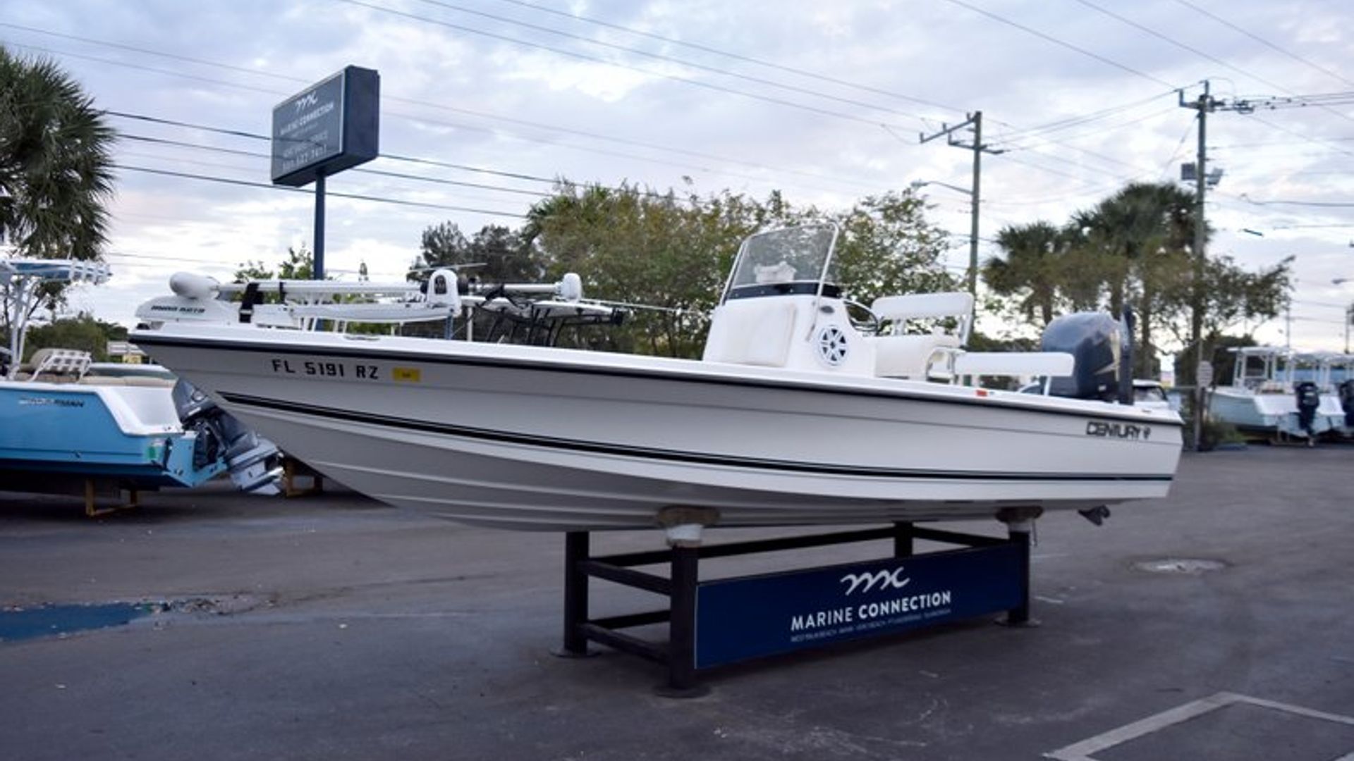 Used 2010 Century 2202 Bay Boat #04MB image 4