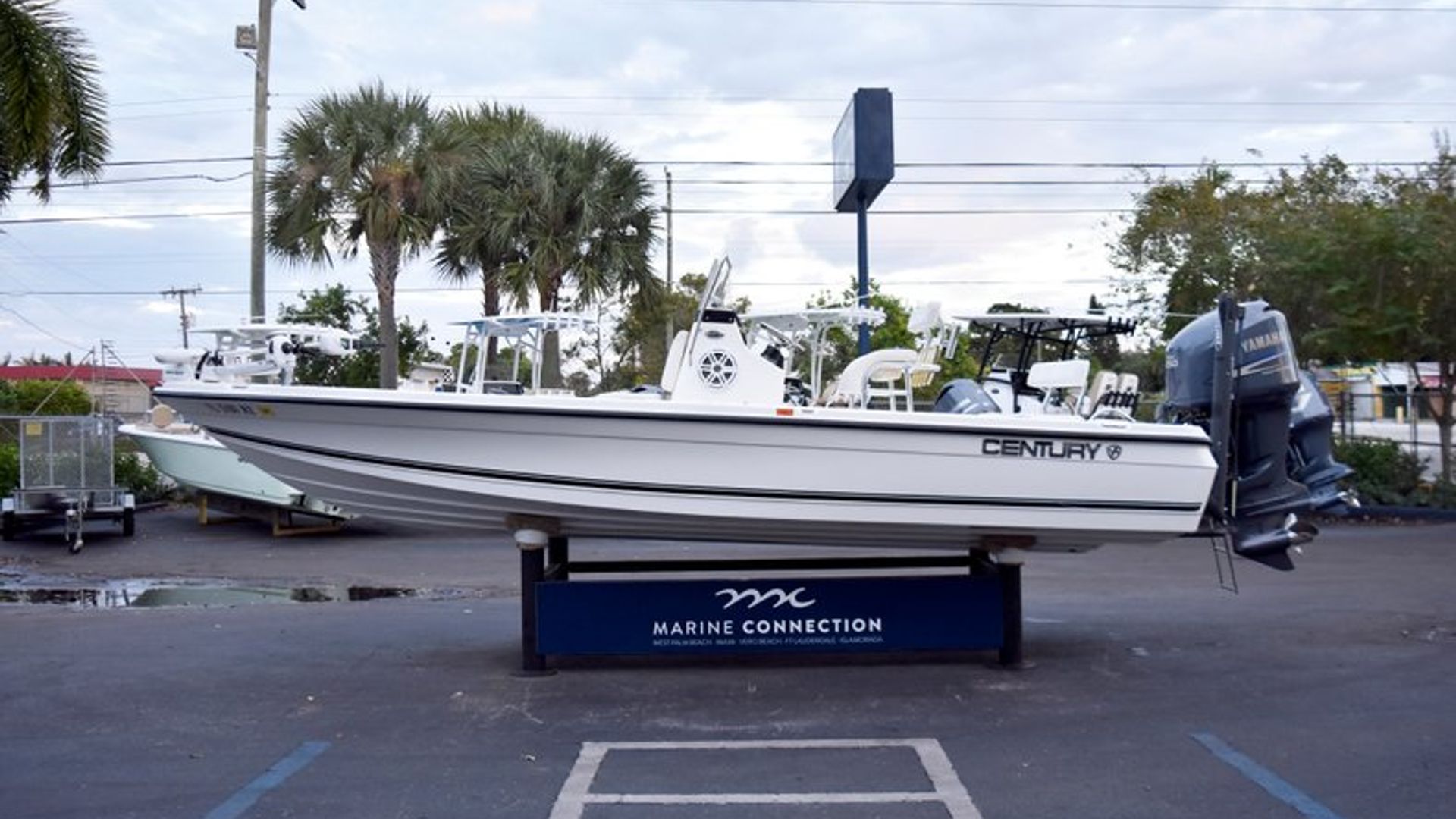 Used 2010 Century 2202 Bay Boat #04MB image 5