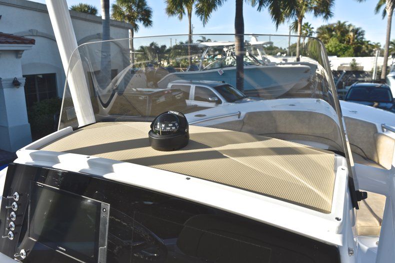 Thumbnail 33 for New 2019 Sportsman Open 232 Center Console boat for sale in Fort Lauderdale, FL