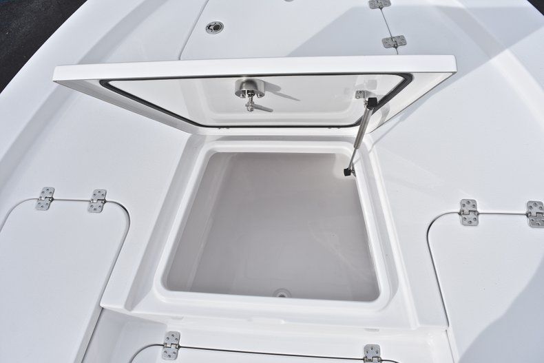 Thumbnail 39 for New 2019 Sportsman Masters 207 Bay Boat boat for sale in Vero Beach, FL