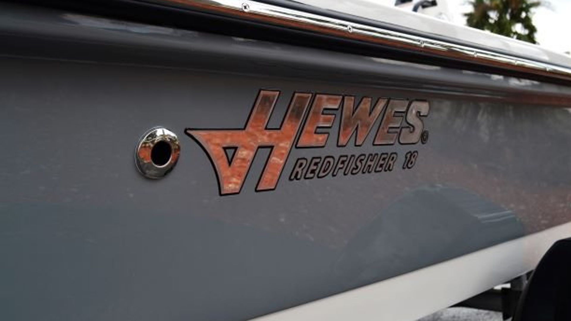 Used 2019 Hewes Redfisher 18 #C031 image 7