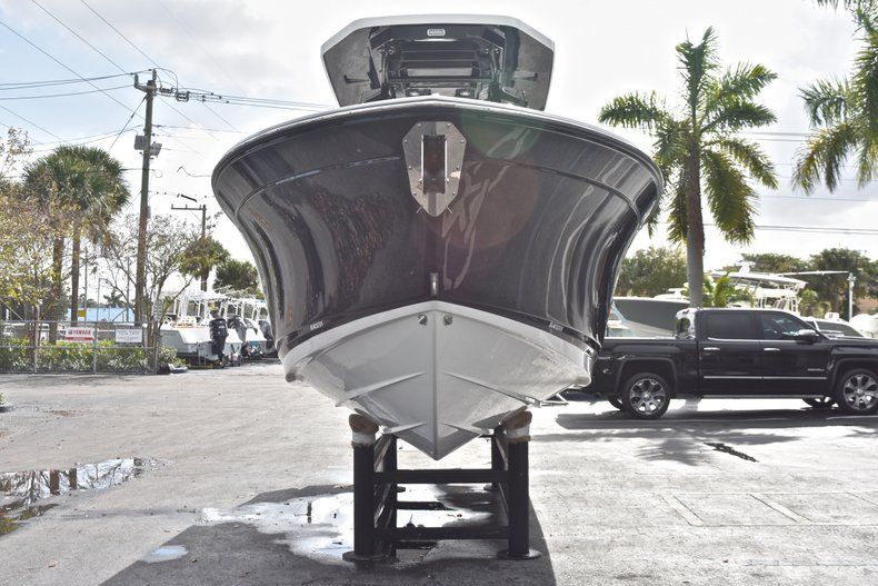Thumbnail 2 for New 2019 Blackfin 242CC Center Console boat for sale in Fort Lauderdale, FL