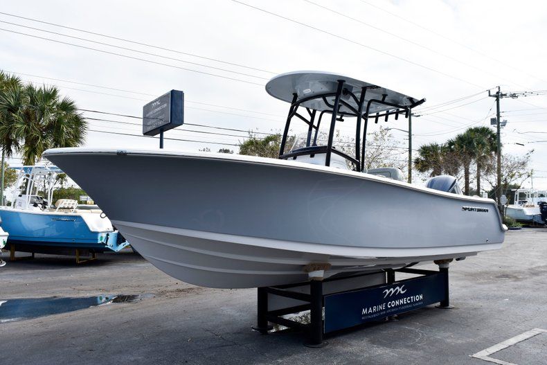 Thumbnail 3 for New 2019 Sportsman Open 232 Center Console boat for sale in Fort Lauderdale, FL