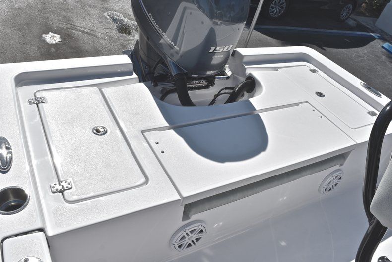 Thumbnail 9 for New 2019 Sportsman Masters 207 Bay Boat boat for sale in Fort Lauderdale, FL