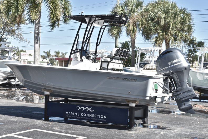 Thumbnail 5 for New 2019 Sportsman Masters 207 Bay Boat boat for sale in Fort Lauderdale, FL