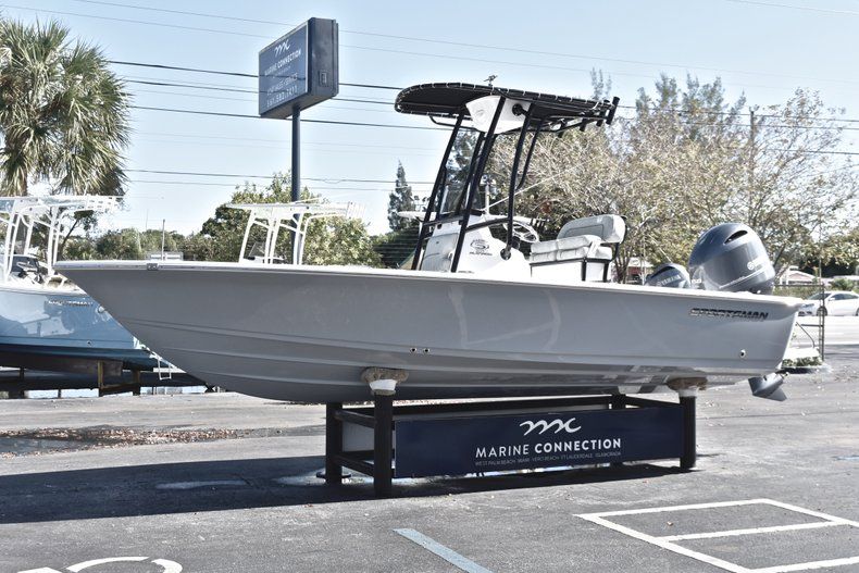 Thumbnail 3 for New 2019 Sportsman Masters 207 Bay Boat boat for sale in Fort Lauderdale, FL
