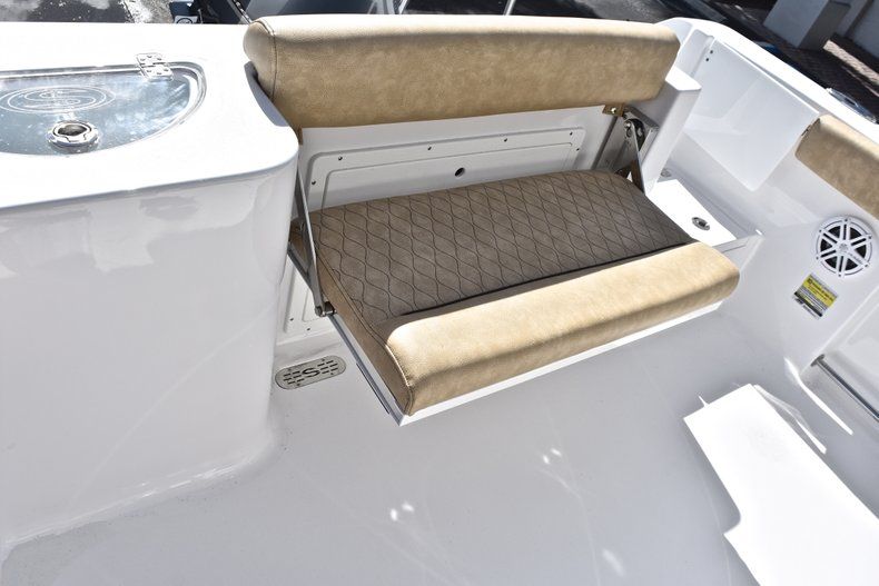 Thumbnail 14 for New 2019 Sportsman Open 232 Center Console boat for sale in West Palm Beach, FL
