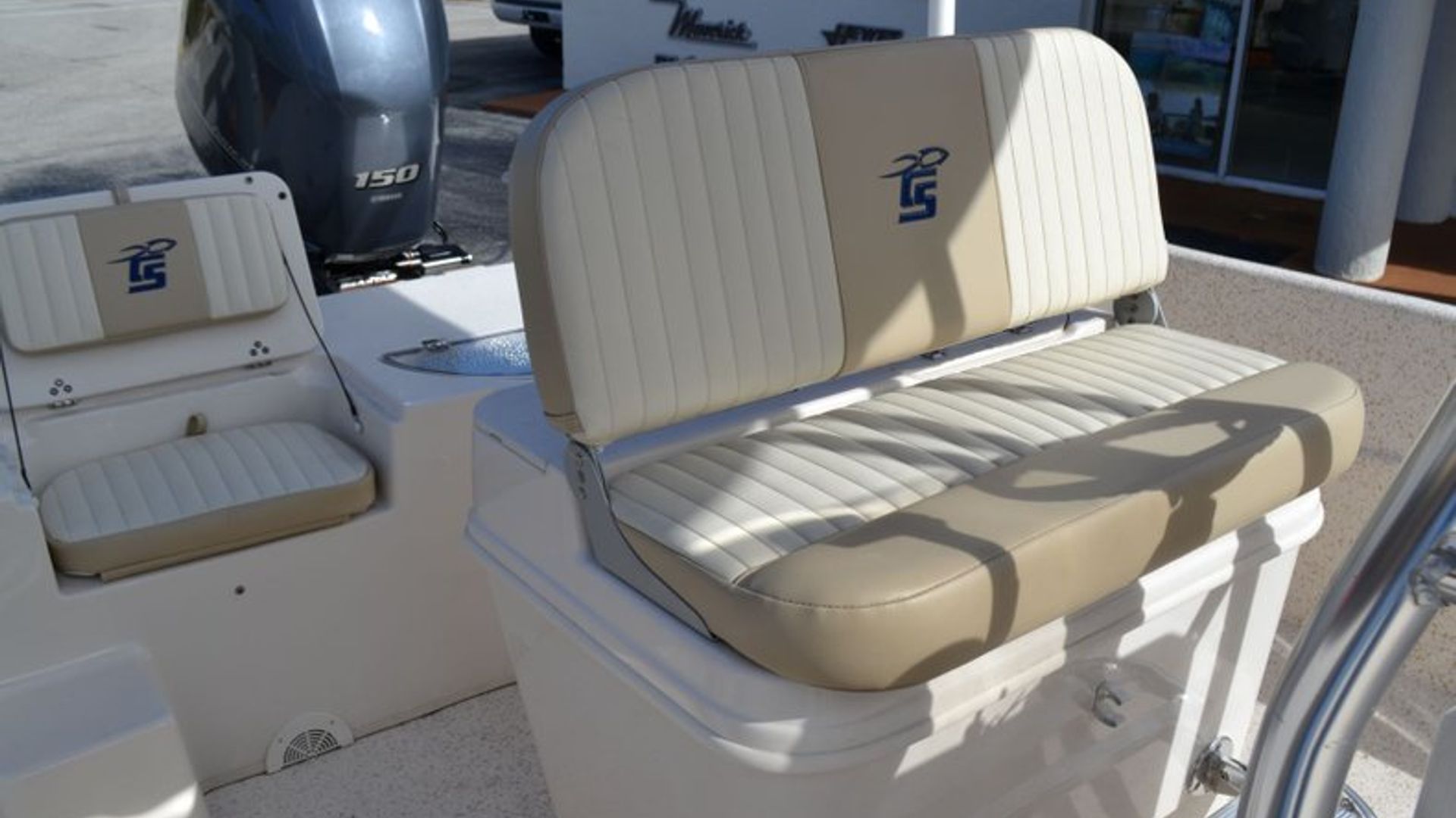 New 2019 Carolina Skiff 238 DLV #L627 image 13