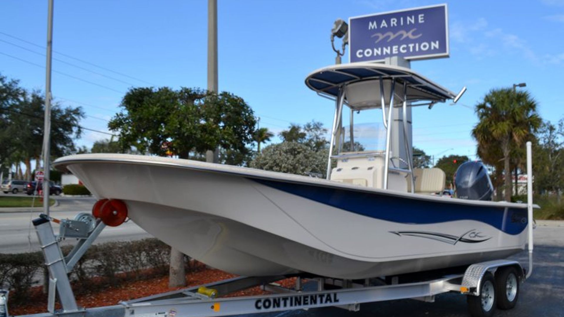 New 2019 Carolina Skiff 238 DLV #L627 image 2