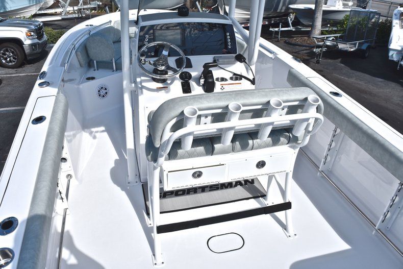 Thumbnail 8 for New 2019 Sportsman Open 232 Center Console boat for sale in Miami, FL