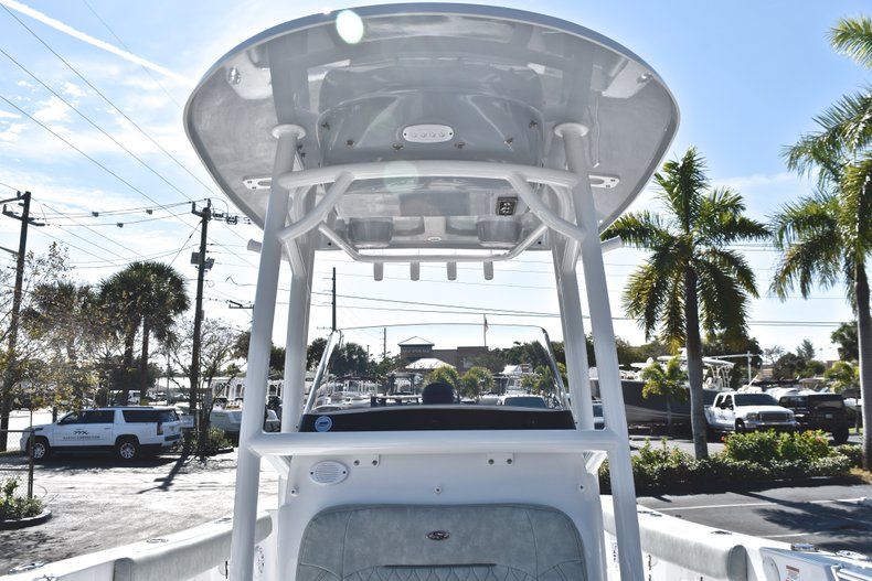 Thumbnail 54 for New 2019 Sportsman Open 232 Center Console boat for sale in Miami, FL